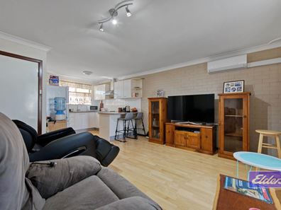 280A Sixth Street, Wonthella WA 6530