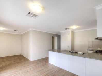 27 Lazuli Rise, Wellard WA 6170