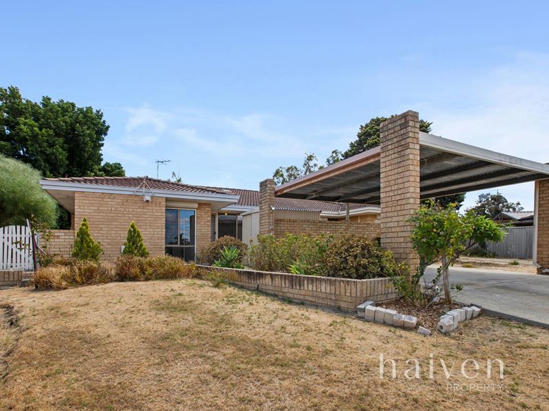 23A LANAGAN RISE, South Lake