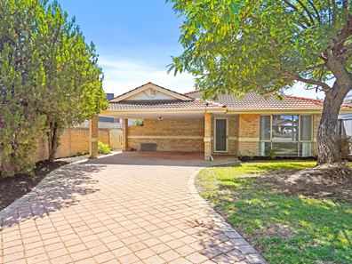 26 Cloister Avenue, Manning WA 6152
