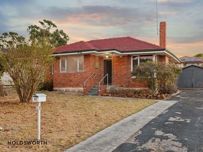 17 Newhaven Way, Nollamara WA 6061