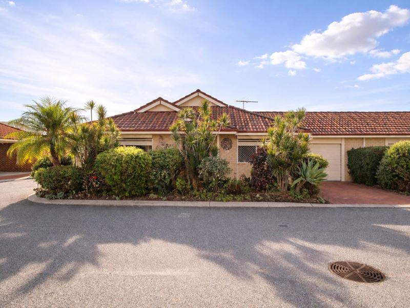 20/135 Challis Road, Seville Grove WA 6112