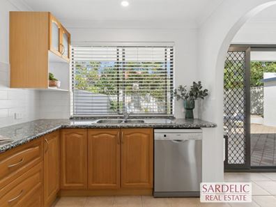 3/9 Eleanor Street, Como WA 6152