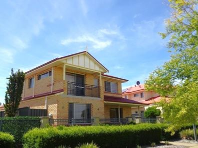 25 Anfield Crescent, Aveley WA 6069