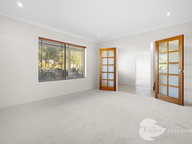 25 Anfield Crescent, Aveley WA 6069