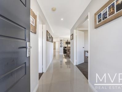 2 Overton Vista, Success WA 6164