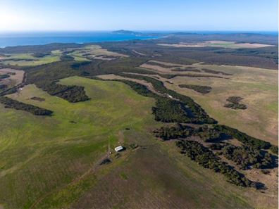 582 Bluff Creek Road, Green Range WA 6328