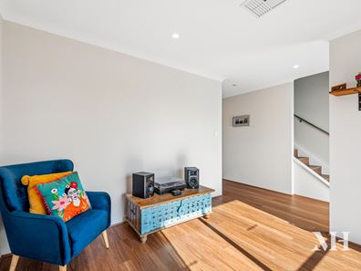 9 Jumellea Way, Treeby WA 6164