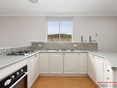 6 Blaxland Avenue, Yanchep WA 6035