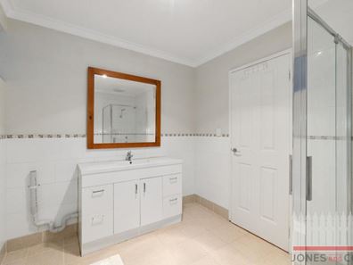 6 Blaxland Avenue, Yanchep WA 6035