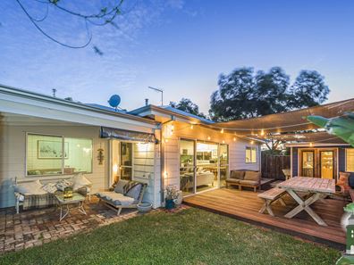 32A Samson Street, White Gum Valley WA 6162