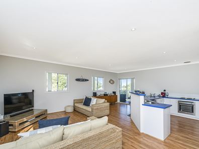 14 Whitfield  Street, Lancelin WA 6044