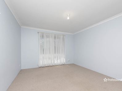 16 Boaz Street, Karloo WA 6530