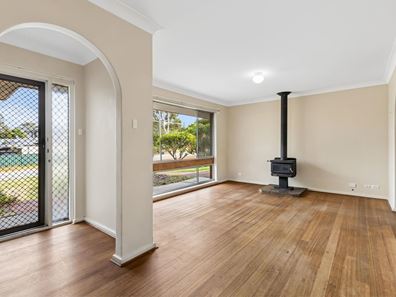 10 Mount Terrace, Kalamunda WA 6076