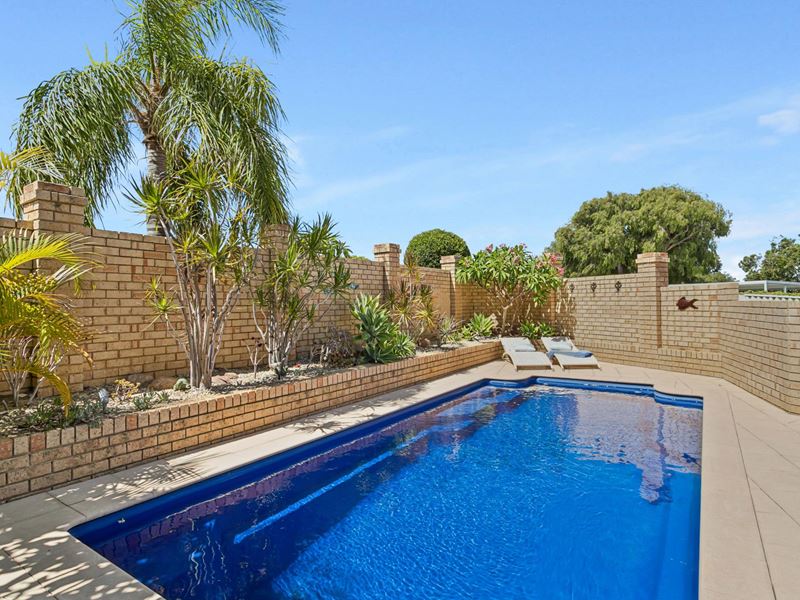 5 Banff Court, Duncraig