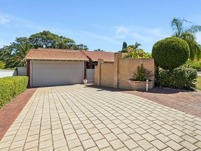 5 Banff Court, Duncraig WA 6023