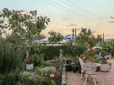 4A Orr Place, Stirling WA 6021