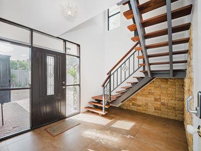 29A Hannans Street, Morley WA 6062