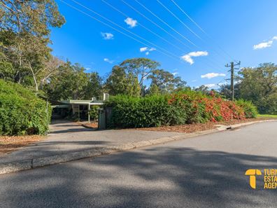42 Albert Road, Lesmurdie WA 6076