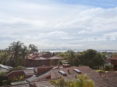 6/17 Money Road, Attadale WA 6156