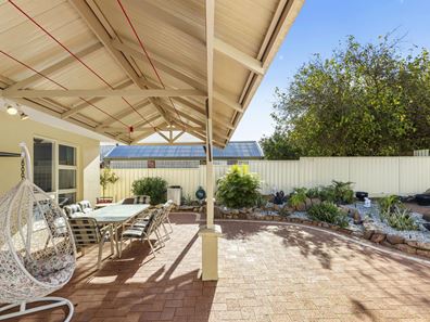 16 Hotchkiss Drive, Balcatta WA 6021