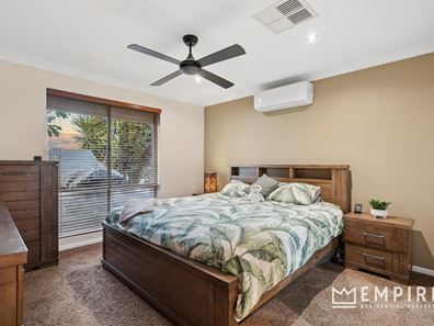22 Beckett Close, Lake Coogee WA 6166