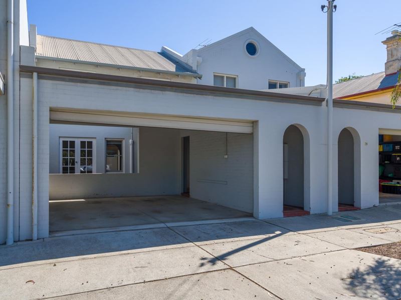 2A Russell Street, Fremantle WA 6160