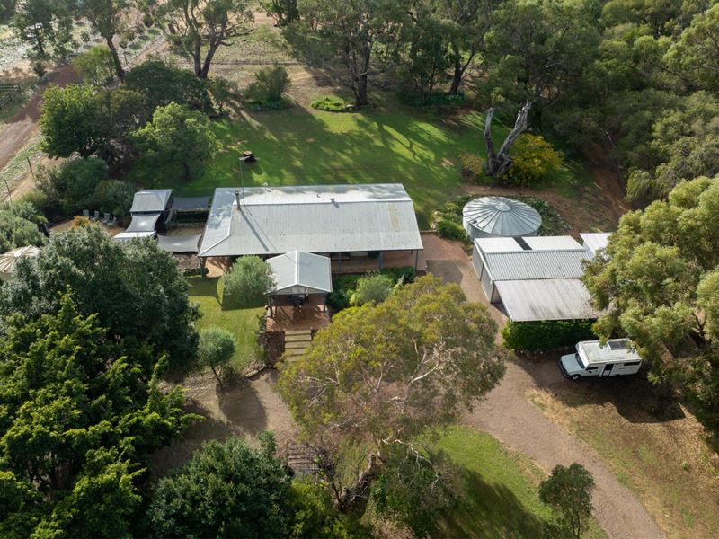 136 Clifton Downs Road, Herron WA 6211