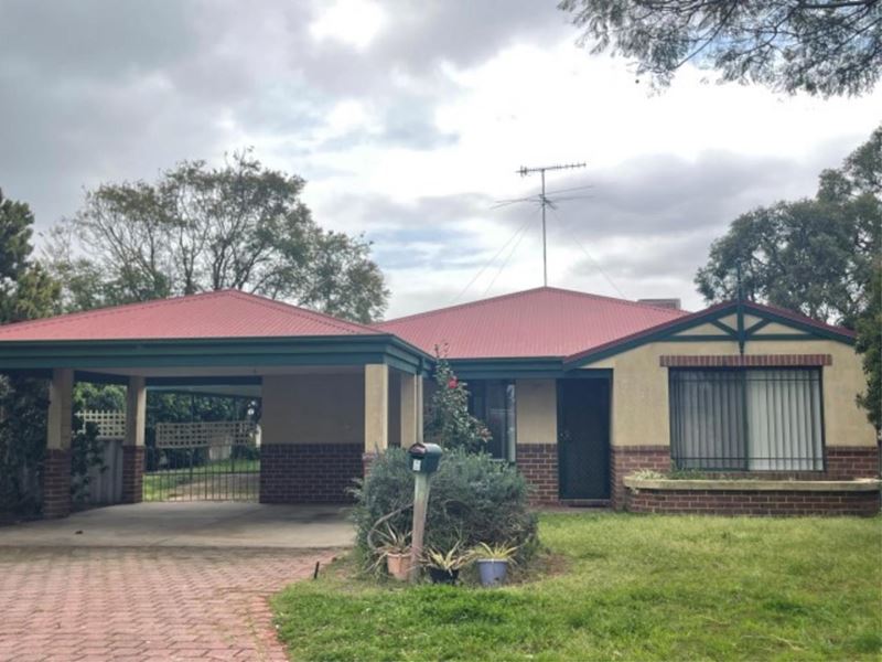 8 Rubida Close, Greenfields