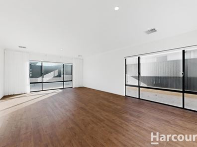 7 Phaxas Street, Jindalee WA 6036