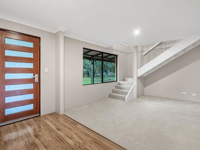58 Kentucky Drive West, Darling Downs WA 6122