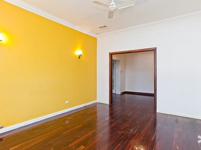 13 Craigie Cres, Manning WA 6152