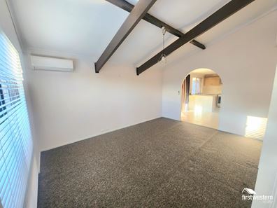 2 Cove Court, Beldon WA 6027