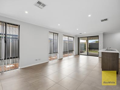 8 Trent Street, Viveash WA 6056