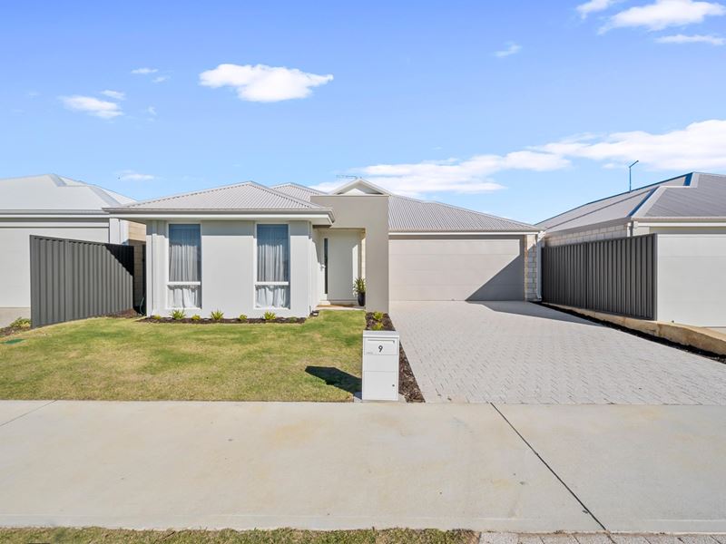 9 Lechuza Way, Madora Bay WA 6210
