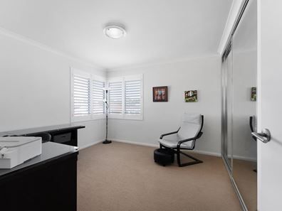 Lot 17, 1/15 Suttor Drive , Success WA 6164