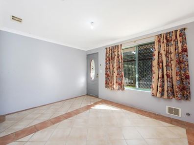 63 Reynolds Avenue, Greenfields WA 6210