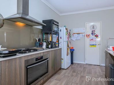 6 Mitre Bend, Ellenbrook WA 6069