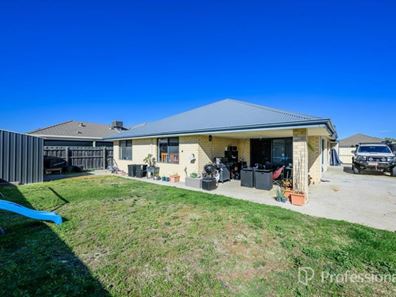 6 Mitre Bend, Ellenbrook WA 6069