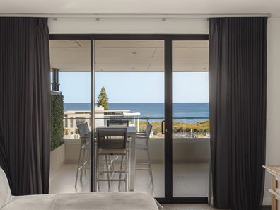 6A Drakes Walk, Sorrento WA 6020