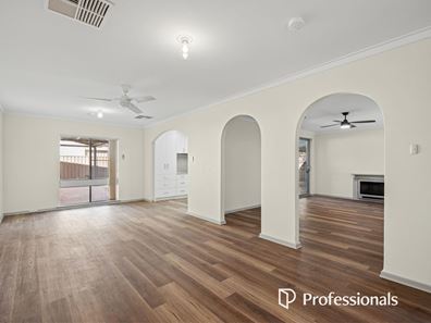 53 Stringybark Drive, Forrestfield WA 6058