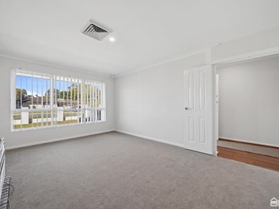 22 Dumsday Drive, Forrestdale WA 6112