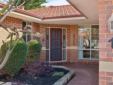 1/15 Windfield Road, Melville WA 6156