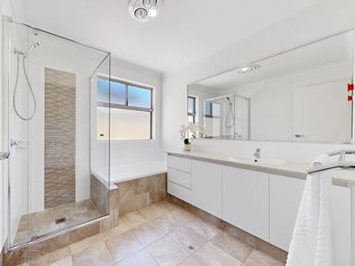 43 Woodpecker Avenue, Willetton WA 6155