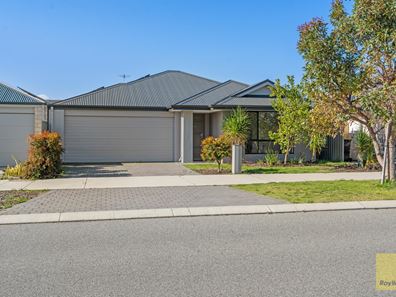 51 Piara Drive, Piara Waters WA 6112