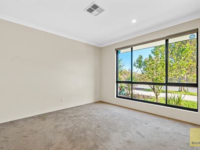 51 Piara Drive, Piara Waters WA 6112