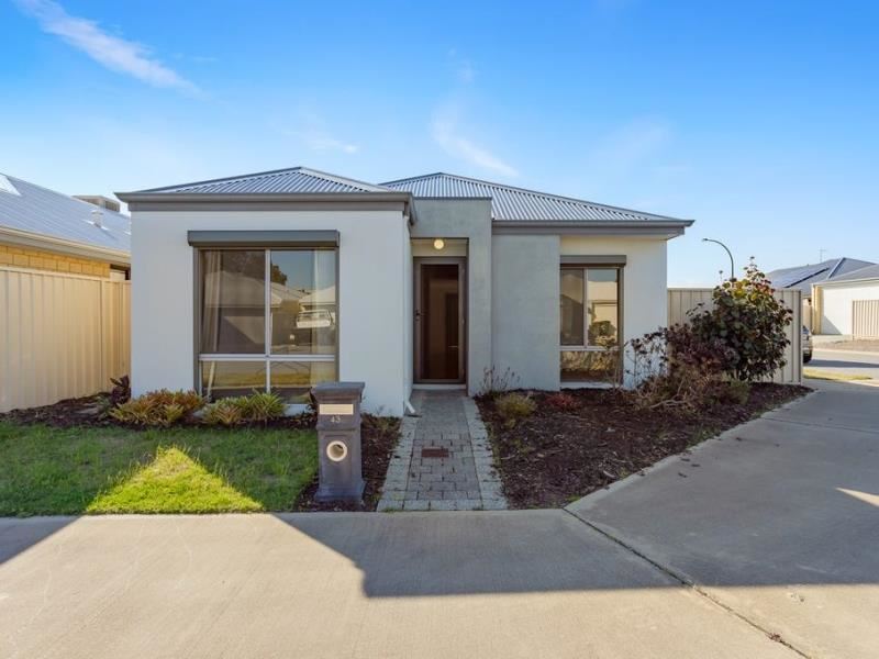 43 Sharperton Meander, Dudley Park WA 6210