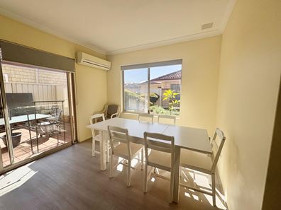 2/30-34 Prince Street, Queens Park WA 6107