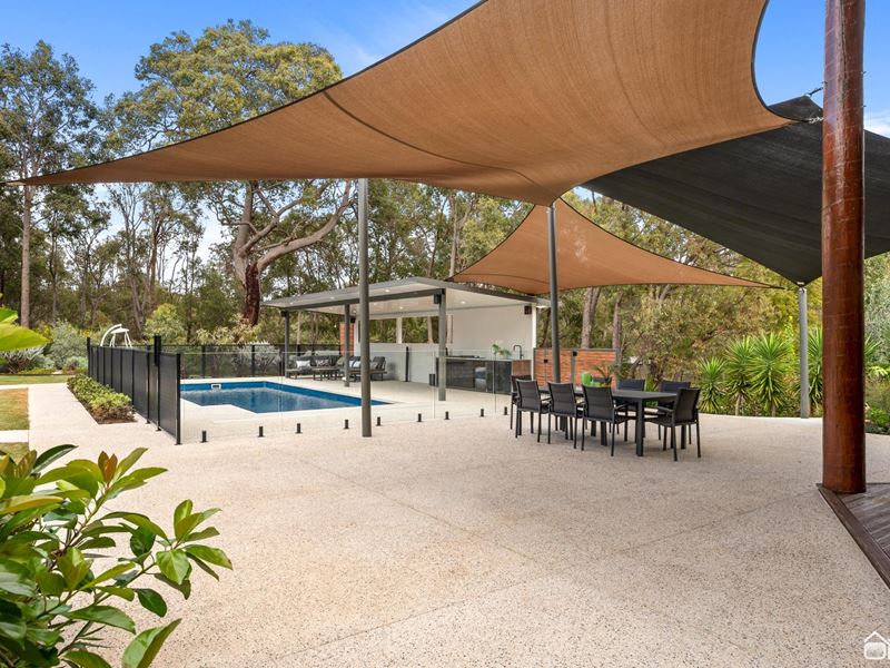 32 Narbethong Road, Bedfordale