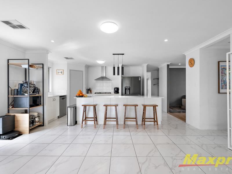 4 Amiens Street, Hilbert WA 6112